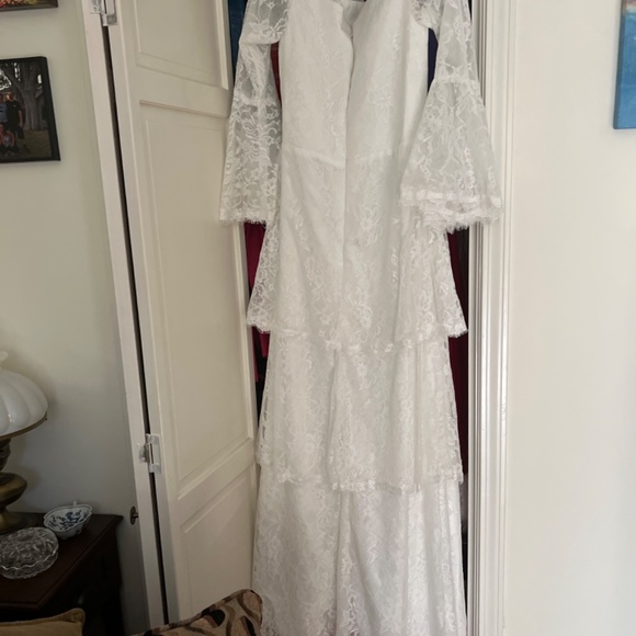 Wedding Dress - Picture 2 of 2